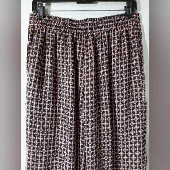 Max Studio Printed Wide Leg Pants - Picture 4 of 6